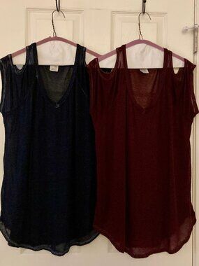 Great Condition, SZ 0X (14W) 2 Cold Shoulder Tees, Purple & Blue